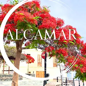 Alcamar Privada Con Areas De Sala, Cocina Y Bano Que Se Comparten Cerca Al Mar! Kwatera prywatna